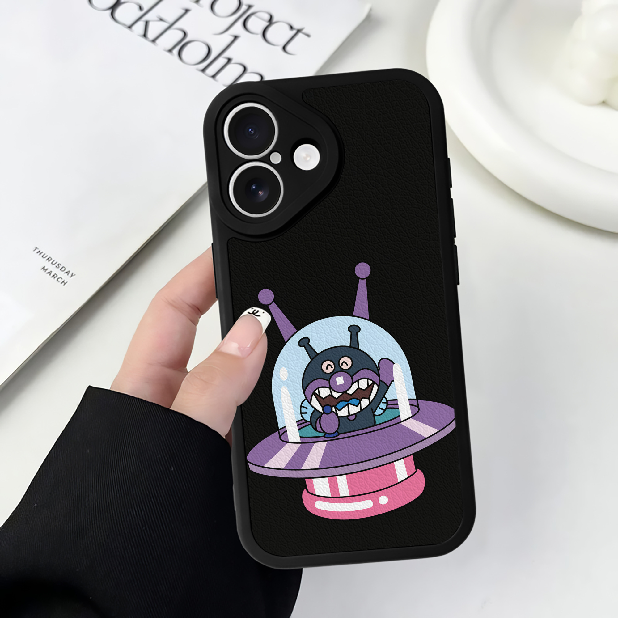 （画像用） アンパンマン Anpanman 【iPhone 16シリーズ対応】シリコンスマホケース（レザー調） 材質：シリコン